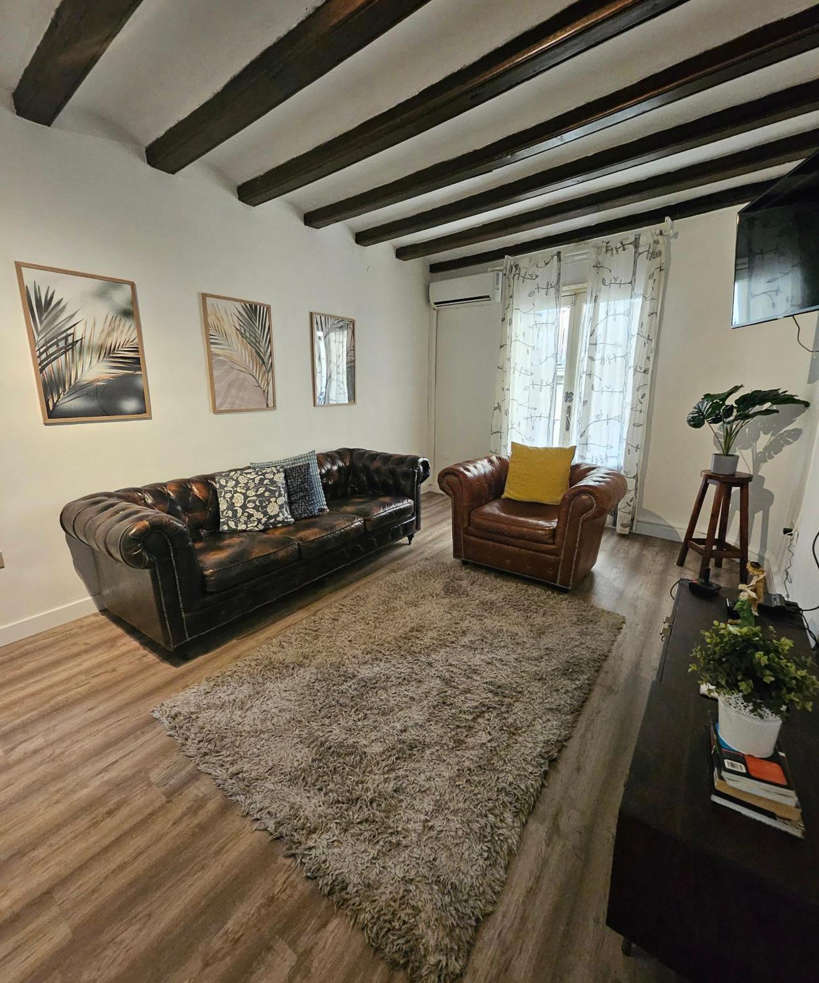 Family Flat Near Ramblas Bcn 5 Rooms Barcelona Exterior photo