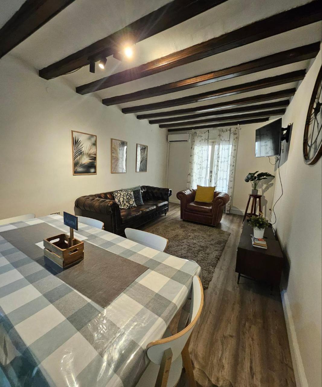 Family Flat Near Ramblas Bcn 5 Rooms Barcelona Exterior photo