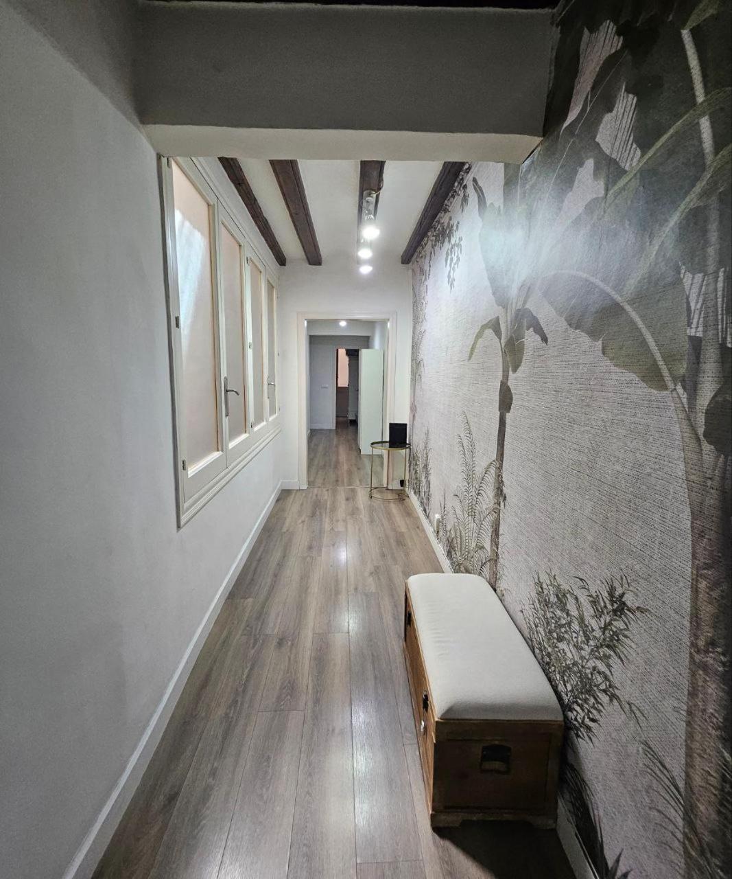 Family Flat Near Ramblas Bcn 5 Rooms Barcelona Exterior photo