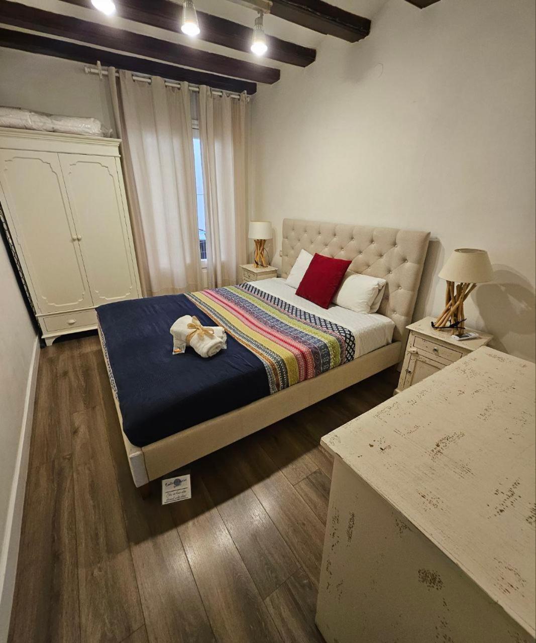 Family Flat Near Ramblas Bcn 5 Rooms Barcelona Exterior photo